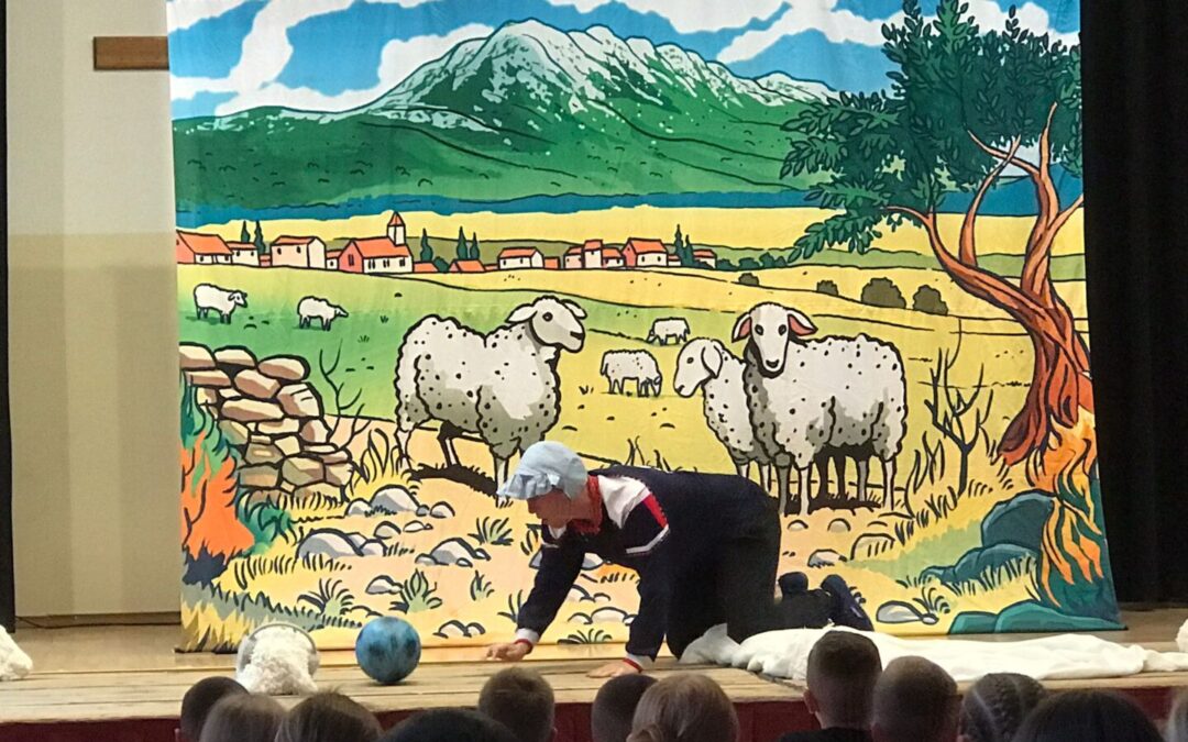 Predstava „ Ovan i Luka “ u Hrvatskoj Dubici